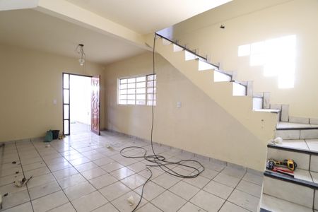 Sala de casa para alugar com 4 quartos, 140m² em Marta Helena, Uberlândia