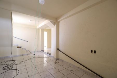 Sala de casa para alugar com 4 quartos, 140m² em Marta Helena, Uberlândia