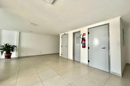 Apartamento para alugar com 42m², 1 quarto e 1 vagaHall social