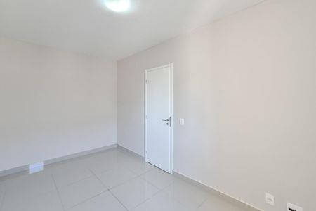 Apartamento à venda com 114m², 3 quartos e 2 vagas Apartamento à venda com 114m², 3 quartos e 2 vagasQuarto 1