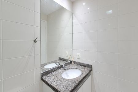 Apartamento à venda com 114m², 3 quartos e 2 vagas Apartamento à venda com 114m², 3 quartos e 2 vagasBanheiro da Suíte