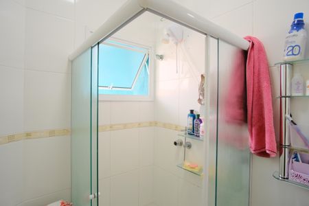 Casa à venda com 206m², 3 quartos e 3 vagasBanheiro da Suíte