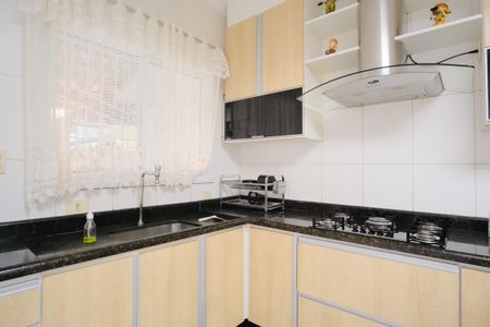 Casa à venda com 206m², 3 quartos e 3 vagasCozinha