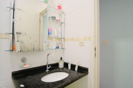 Casa à venda com 206m², 3 quartos e 3 vagasBanheiro Social