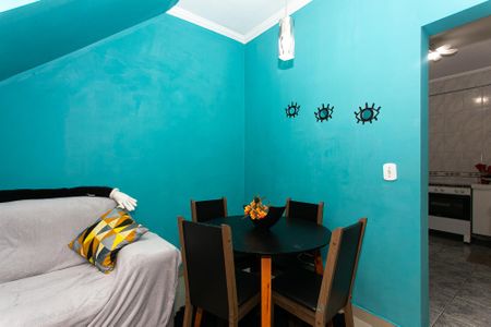 Sala de casa de condomínio à venda com 2 quartos, 103m² em Guaiauna, São Paulo