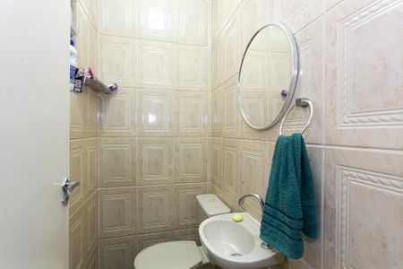 Casa de condomínio à venda com 103m², 2 quartos e 2 vagasLavabo