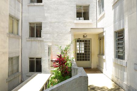 Apartamento para alugar com 43m², 2 quartos e sem vagaÁrea comum - Hall do prédio