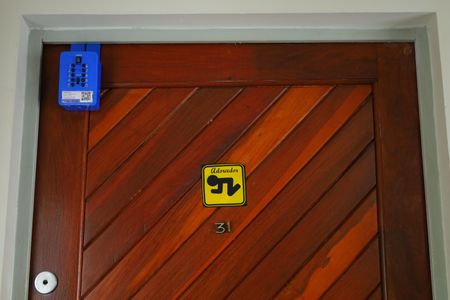 Apartamento para alugar com 43m², 2 quartos e sem vagaÁrea comum - Saguão do andar- Lockbox instalada na porta