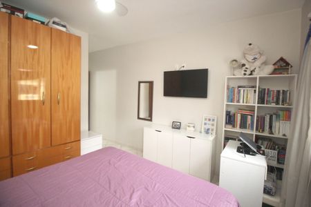 Casa à venda com 98m², 3 quartos e 2 vagasSuíte