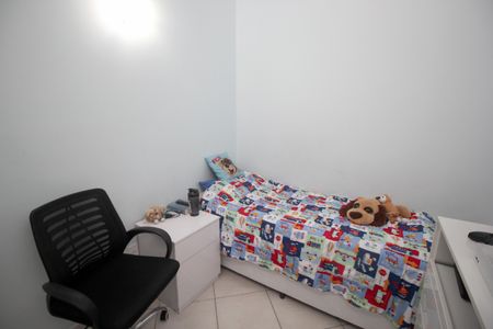 Casa à venda com 98m², 3 quartos e 2 vagasQuarto 2