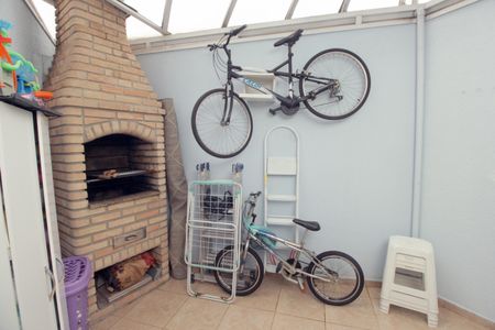 Casa à venda com 98m², 3 quartos e 2 vagasChurrasqueira