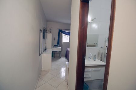 Casa à venda com 98m², 3 quartos e 2 vagasSuíte