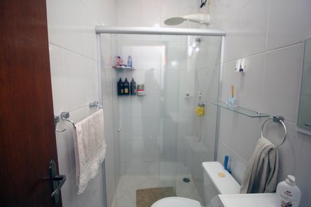 Casa à venda com 98m², 3 quartos e 2 vagasBanheiro da Suíte