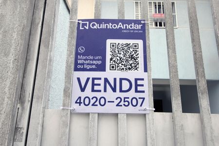 Casa à venda com 98m², 3 quartos e 2 vagasPlaca instalada em 19/01/2026 com o código BJTO-201