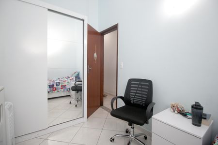 Casa à venda com 98m², 3 quartos e 2 vagasQuarto 2