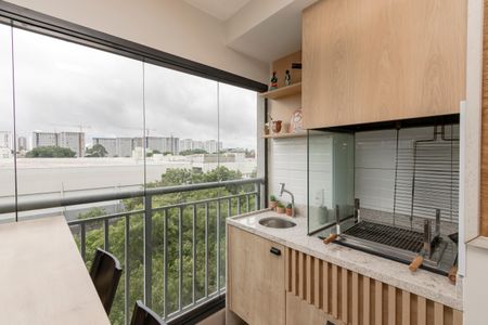 Apartamento à venda com 113m², 3 quartos e 2 vagas Apartamento à venda com 113m², 3 quartos e 2 vagasVaranda