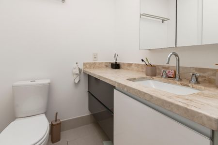 Apartamento à venda com 113m², 3 quartos e 2 vagas Apartamento à venda com 113m², 3 quartos e 2 vagasBanheiro da Suíte
