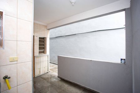 Casa para alugar com 60m², 2 quartos e sem vagaÁrea de Serviço