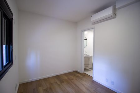 Apartamento para alugar com 69m², 2 quartos e 2 vagas Apartamento para alugar com 69m², 2 quartos e 2 vagasSuite