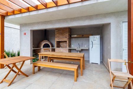 Apartamento para alugar com 33m², 2 quartos e sem vaga Apartamento para alugar com 33m², 2 quartos e sem vagaÁrea comum - Churrasqueira