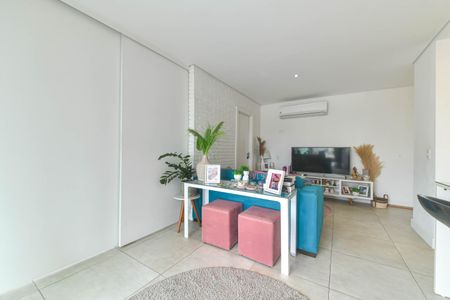 Sala de apartamento à venda com 1 quarto, 48m² em Campo Belo, São Paulo