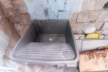 Casa para alugar com 60m², 1 quarto e sem vagaQuintal - Área de Serviço