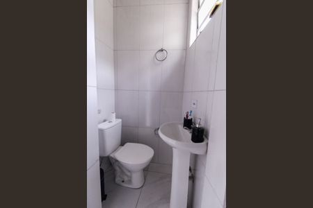 Banheiro de casa para alugar com 1 quarto, 60m² em Cidade Antônio Estêvão de Carvalho, São Paulo