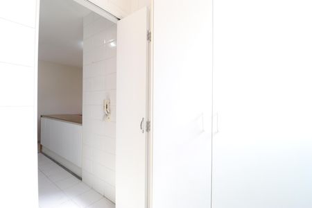 Apartamento à venda com 58m², 2 quartos e 1 vagaCozinha e Área de Serviço