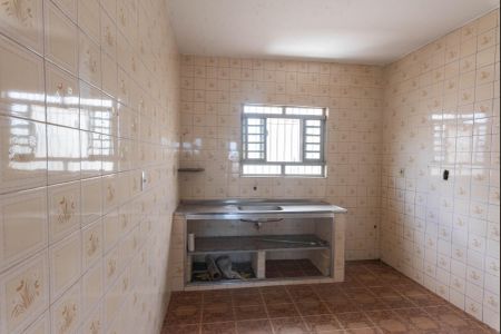 Casa à venda com 148m², 2 quartos e 4 vagas Casa à venda com 148m², 2 quartos e 4 vagasCozinha