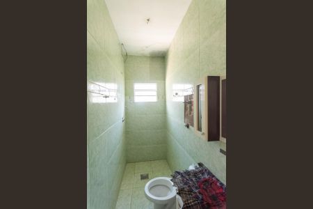 Casa à venda com 148m², 2 quartos e 4 vagas Casa à venda com 148m², 2 quartos e 4 vagasCasa 2- Banheiro