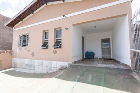 Casa à venda com 148m², 2 quartos e 4 vagas Casa à venda com 148m², 2 quartos e 4 vagasGaragem