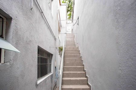 Casa para alugar com 35m², 1 quarto e sem vagaEscada