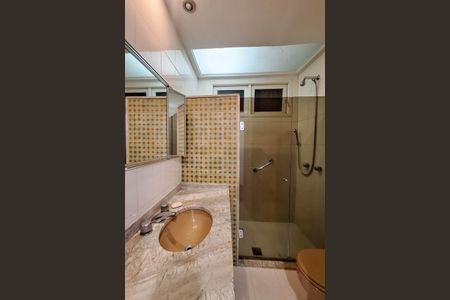 Apartamento à venda com 130m², 3 quartos e 1 vagaBanheiro da Suíte 1