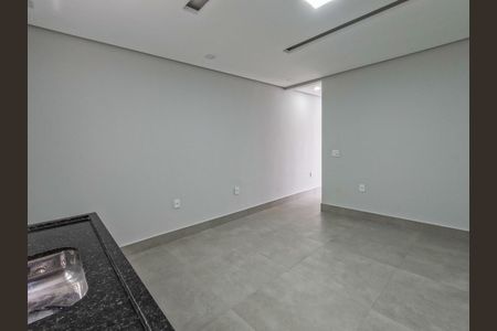 Casa à venda com 85m², 2 quartos e 3 vagas