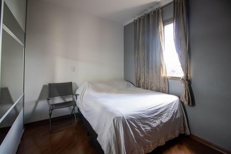 Apartamento à venda com 120m², 4 quartos e 2 vagasQuarto 2