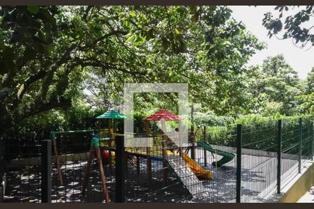 Apartamento à venda com 120m², 4 quartos e 2 vagasÁrea comum - Playground