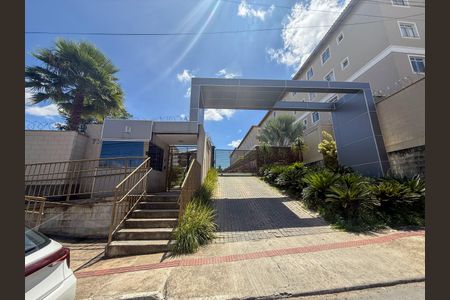 Apartamento para alugar com 50m², 2 quartos e 1 vaga Apartamento para alugar com 50m², 2 quartos e 1 vagaFachada