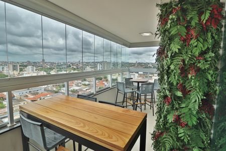 Apartamento para alugar com 96m², 3 quartos e 3 vagasVaranda