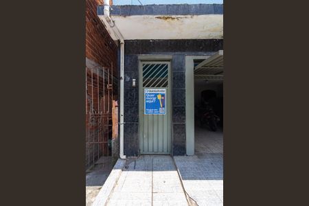 Casa para alugar com 102m², 2 quartos e sem vagaFachada