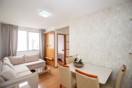 Sala de apartamento para alugar com 2 quartos, 50m² em Cabral, Contagem