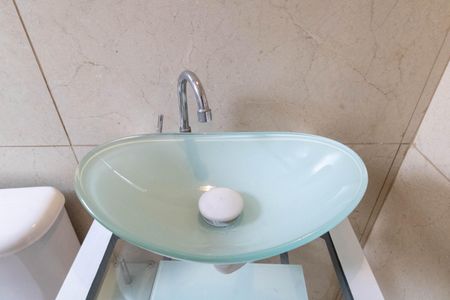 Banheiro de kitnet/studio para alugar com 1 quarto, 30m² em Campo Grande, Rio de Janeiro