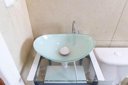 Banheiro de kitnet/studio para alugar com 1 quarto, 32m² em Campo Grande, Rio de Janeiro