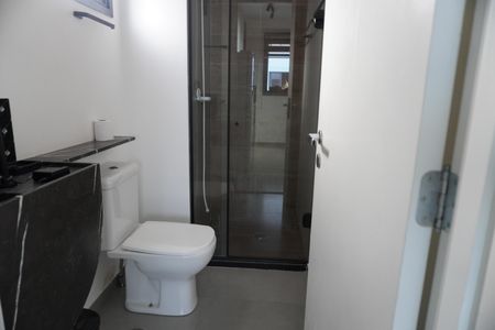 Banheiro de kitnet/studio à venda com 1 quarto, 24m² em Vila Buarque, São Paulo