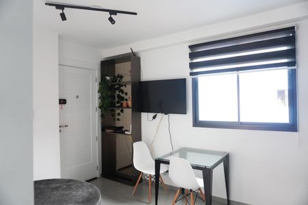 Sala/Cozinha de kitnet/studio à venda com 1 quarto, 24m² em Vila Buarque, São Paulo