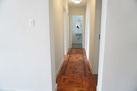 Apartamento à venda com 103m², 3 quartos e 1 vagaCorredor