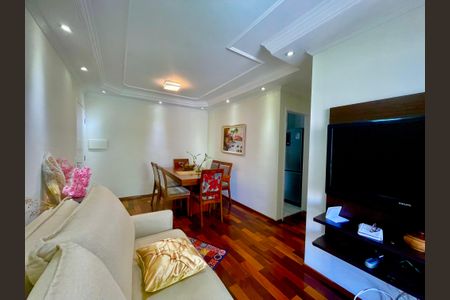 Sala de apartamento à venda com 2 quartos, 58m² em Jardim Flor da Montanha, Guarulhos