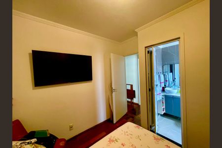 Quarto 1 de apartamento à venda com 2 quartos, 58m² em Jardim Flor da Montanha, Guarulhos
