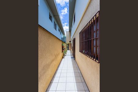 Casa à venda com 150m², 3 quartos e 4 vagasCorredor