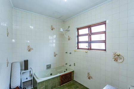 Casa à venda com 150m², 3 quartos e 4 vagasBanheiro suite 3