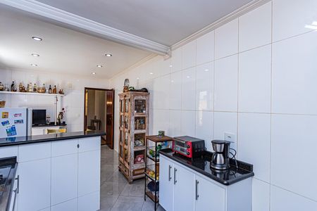 Casa à venda com 150m², 3 quartos e 4 vagasCozinha e copa